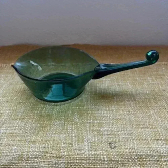 Hand Blown Green Glass Pouring Pan Sauce Pan - Picture 1 of 7